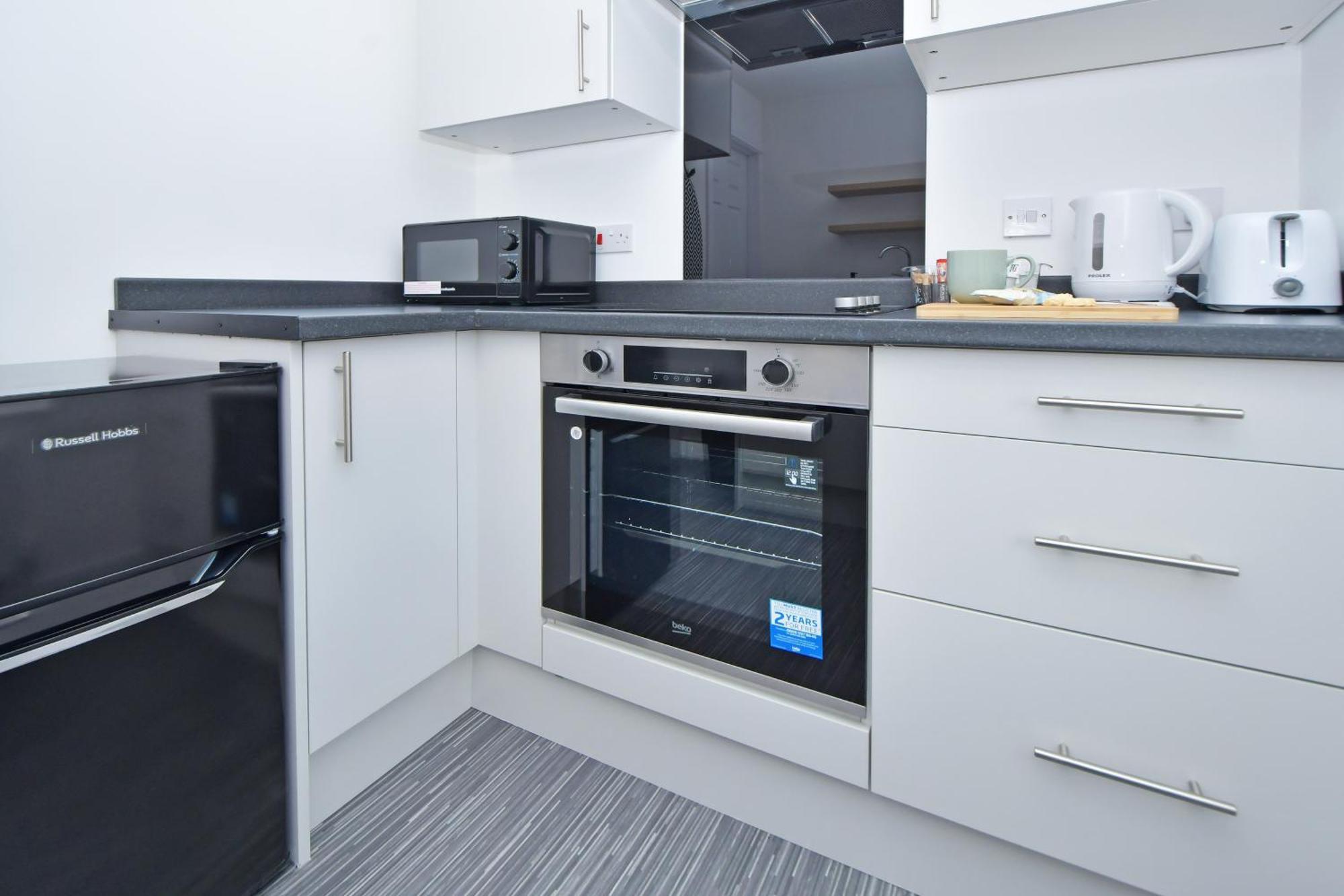 Sapphire Apartments By Yourstays - Luxury 2 Bedroom Apartments In Crewe Dış mekan fotoğraf