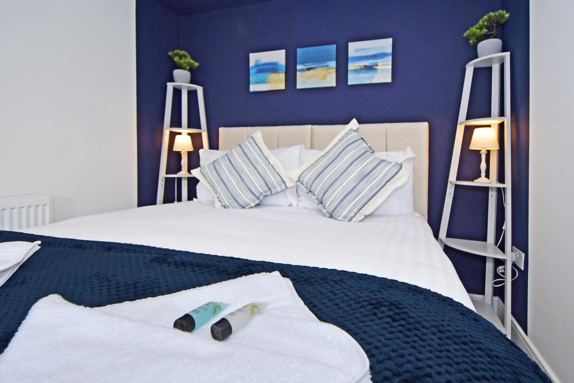 Sapphire Apartments By Yourstays - Luxury 2 Bedroom Apartments In Crewe Dış mekan fotoğraf