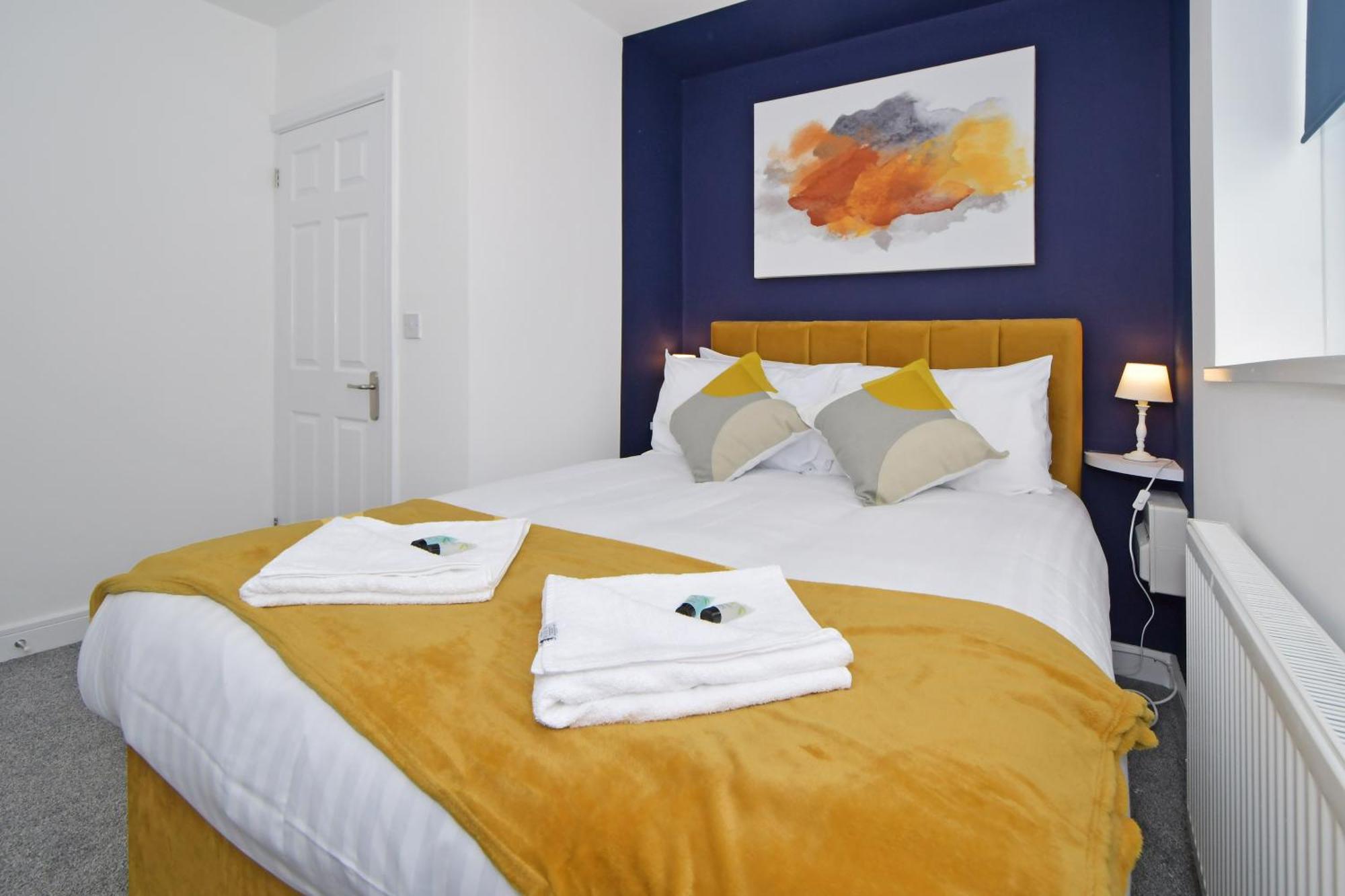 Sapphire Apartments By Yourstays - Luxury 2 Bedroom Apartments In Crewe Dış mekan fotoğraf